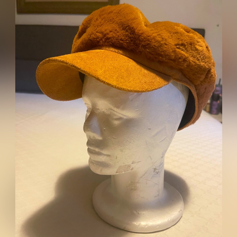 Winter hat in brown